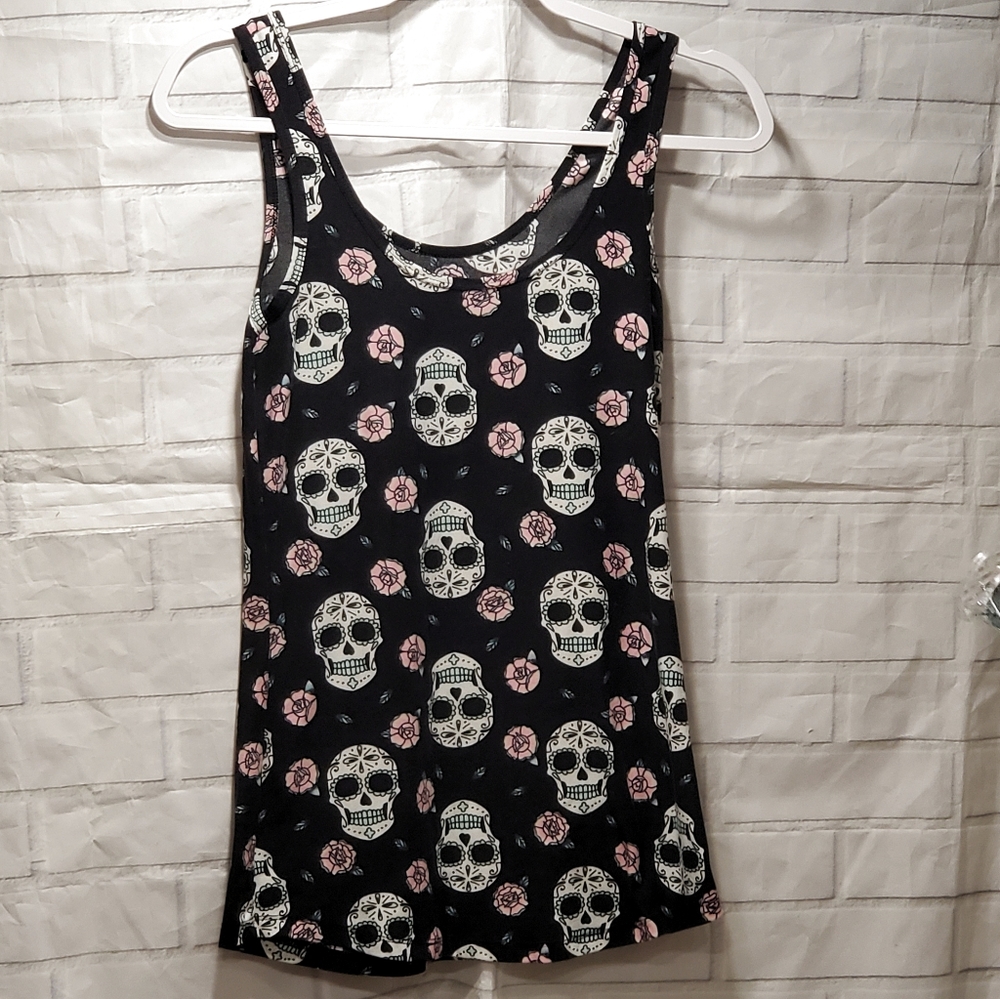 Black Sugar Skull Printed Tank Top